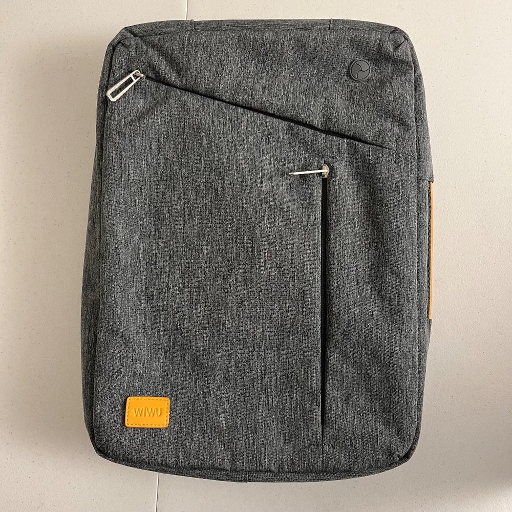 WiWU Convertible Laptop Case Backpack Bag 17" X 12" Removable Straps Gray